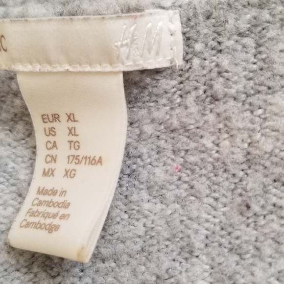 H&M Gray Baggy Sweater - Picture 3 of 4